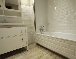 Reforma de baño en Pamplona, cambiar bañera por ducha.